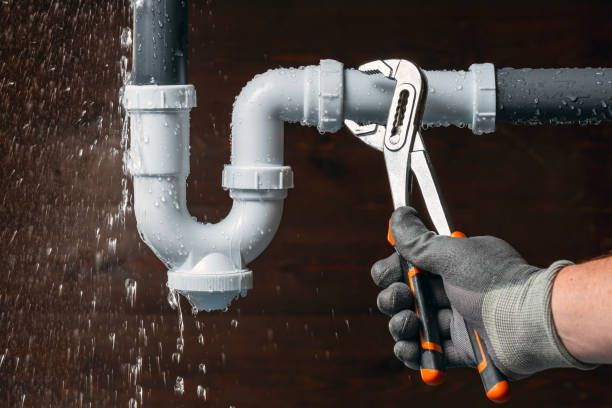 Professional Drain Cleaning technician working in Freeport, OH